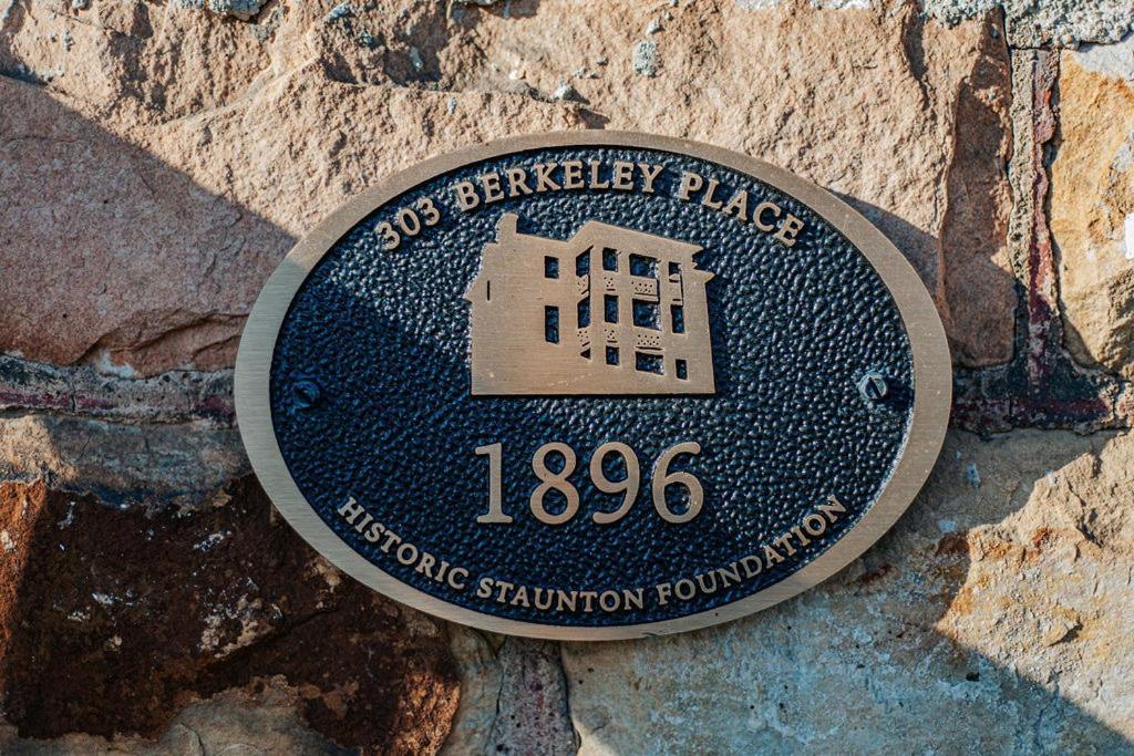 The Historic Berkeley Place Staunton Phòng bức ảnh